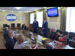 Андрей Чернышев вручил грамоту Совета Федераций проректору по учебной работе Братского университета