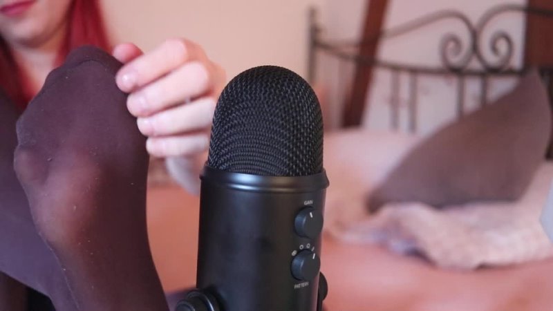 Merona ASMR Pantyhose Feet Scratching and Stroking (