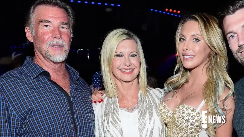 Olivia Newton Johns Daughter Recalls Moms Loving Final Words to Her E