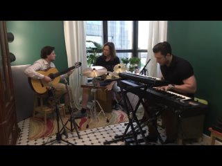 «Electro-Acoustic Trio представляет»