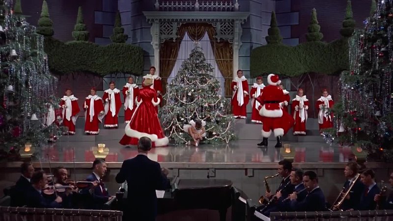 White Christmas, White Christmas (1954), Paramount pictures