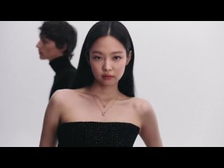 Дженни для CHANEL