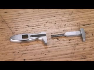 I turn a Nut into a tiny Adjustable Wrench