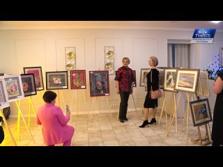 В Туапсе состоялась первая выставка картин Открытие врача-хирурга Инны Череповой