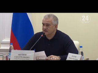 В Крыму чиновников от выговоров и увольнений спас снег