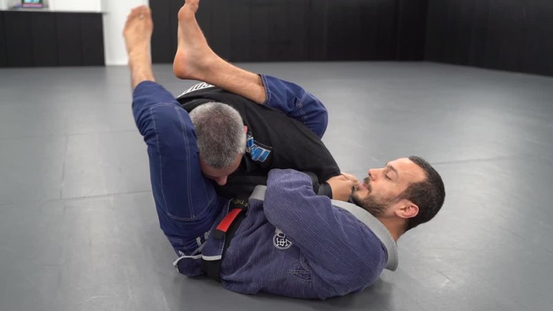 Lachlan GILES Armbar from high
