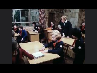 Электроник идёт в школу вместо Сыроежкина 😄 | “Приключения Электроника“ (1979)