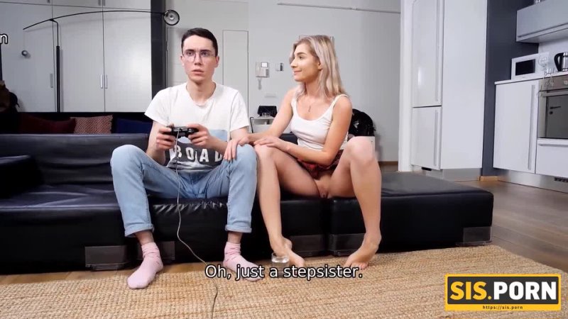 PORN. Lucky boy has his erect joystick worshipped by aroused step порно