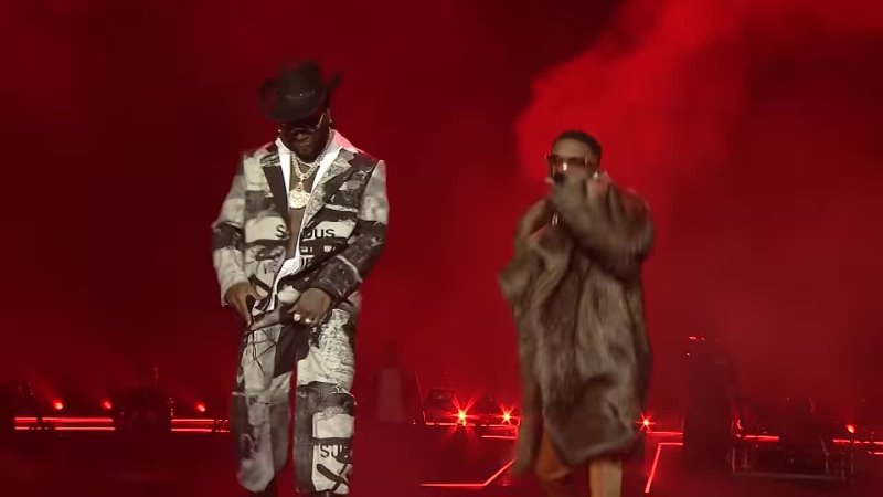 Wizkid ft. Burna Boy Ginger ( Live at Made in Lagos Tour
