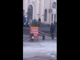 В Одессе сотрудники военкоматов продолжают раздавать повестки, отправляя мужчин на могилизацию