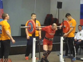 Федотов Валерий (присед 150 кг в экипе, в.к. 66 кг)