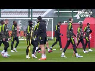Garnacho goes BLONDE and Robin van Persie RETURNS as Manchester United train