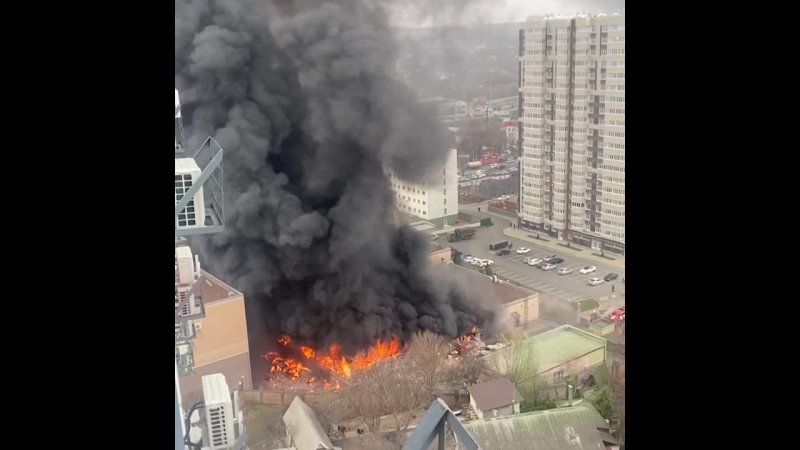 Что сегодня взорвалось в ростове на дону. Взрыв здания. Пожар. Пожар в Ростове-на-Дону. Пожар в Ростове.