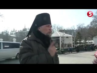 Почему Путин напал А это вы спросите тех, кто нас из Лавры выгоняет - монах КПЛ