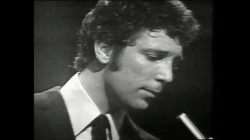 Tom Jones - Delilah -  Top Of The Pops  Show (1968)-(480p)