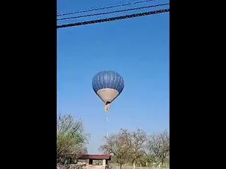 Very hot air balloon. Two pepsi ☠.