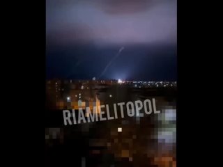 Появились кадры обстрела Мелитополя — в результате атаки ВСУ город обесточен