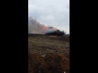⚡️Еще один уничтоженный  украинский БТР-4Е.