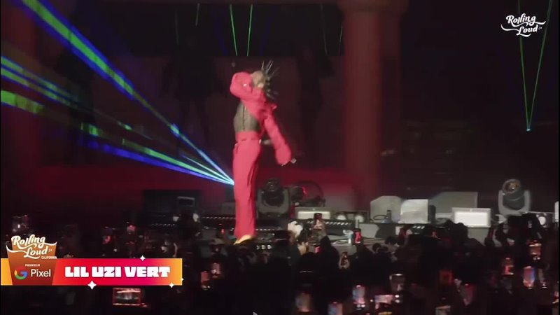 Lil Uzi Vert исполняет новый трек Head Crack на фестивале Rolling Loud Cali