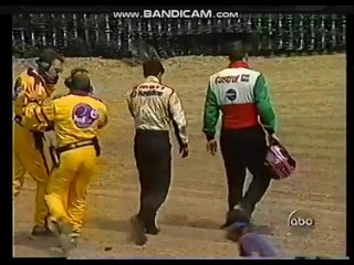 Инди Чэмпкар-1998 г. 13-й этап Огайо. Майкл Андретти и Пи Джей Джонс крэш