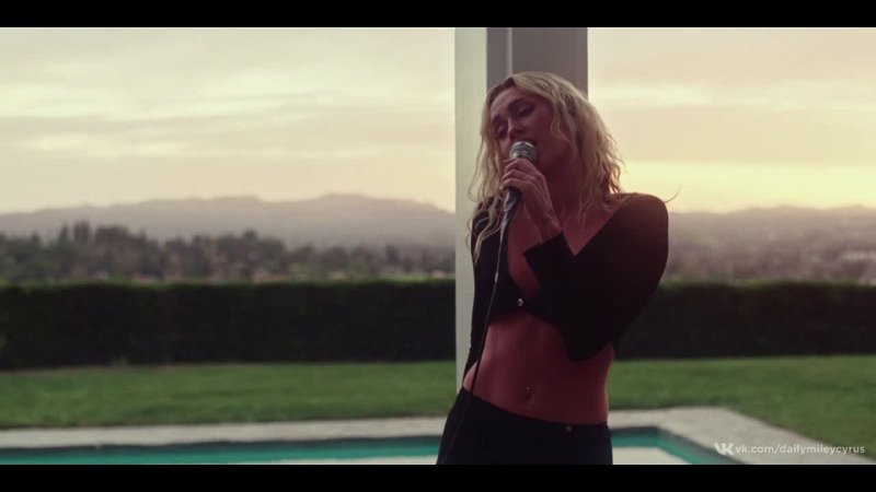 Miley Cyrus Island ( Live at Backyard Sessions