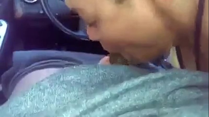  - SEXPornWife Rachel Gives Quick Blowjob in the Car