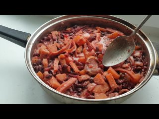 3495 Ем овощное рагу с фасолью сушеной морковью Картофел морков свекла лук чеснок семечки перец лавр