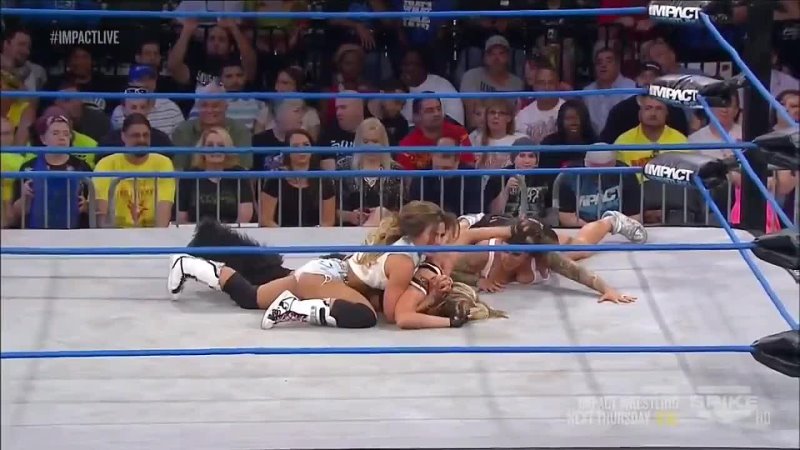 Velvet Sky Vs Mickie