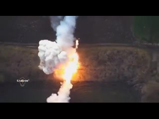Уничтожение пусковой установки украинского ЗРК “Бук-М1“ при помощи дрона камикадзе “Ланцет“