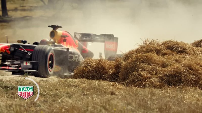 F1 Car vs Outback, Daniel Ricciardos Great Aussie Road