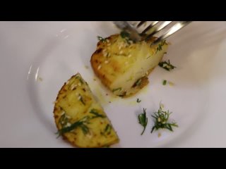 Молодой картофель в духовке. Очень вкусно и просто!