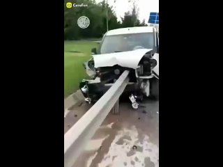 Idiots in cars - Damnitman