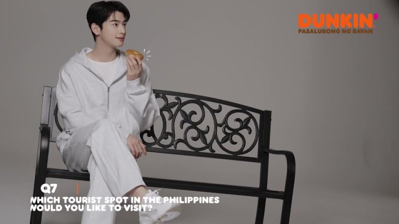 Dunkin x Cha Eun Woo Reveal Dunkin