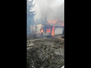 Последствия обстрела на Жилплощадке в Петровском районе Донецка