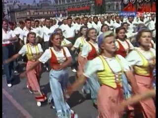 Послевоенный первомайский парад со Сталиным и Де Голлем,  Москва майская_