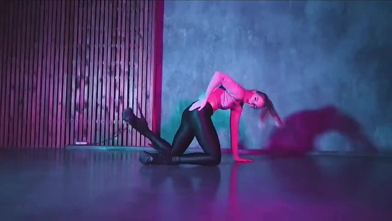 Russian Floor Pole Dancer in Spandex
