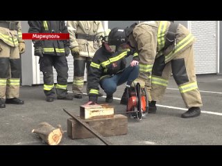 Курсанты академии гражданской защиты отрабатывают практические навыки в подразделениях МЧС ДНР