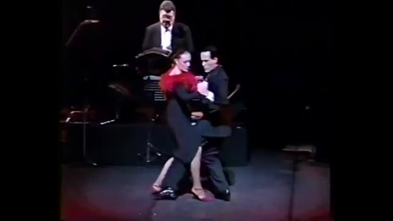 María y Carlos Rivarola. FUEGOS ARTIFICIALES, tango de Roberto