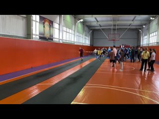 В городе   Югорске состоялись Состязания юных спасателей.  В соревнованиях приняли участие 50 школьников 13-14 лет.