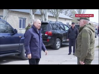 В хде посещения штабов Днепр и Восток Путин подарил военнослужащим освящённую икону.