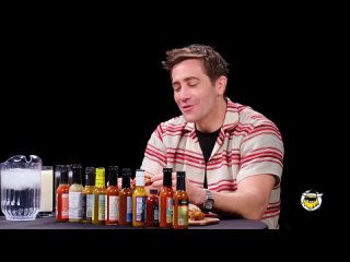 [First We Feast] Jake Gyllenhaal Gets a Leg Cramp While Eating Spicy Wings | Hot Ones