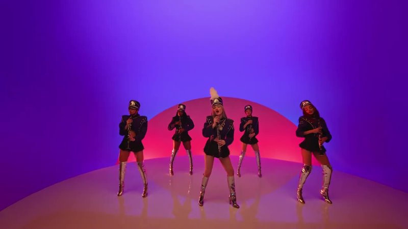 Kim Petras Nicki Minaj Alone ( Official Music Video) atompix обзор,