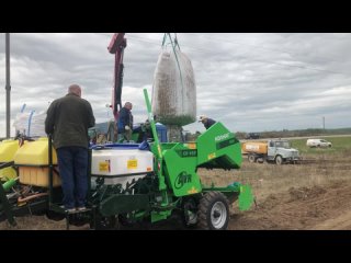 Картофелесажалка Колнаг 4 рядная прицепная к трактору в Тульской области - Запуск