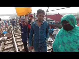 [varlamov] Бангладеш: тут плохо вообще всё | Помощь Индии, трущобы на железной дороге и горы мусора