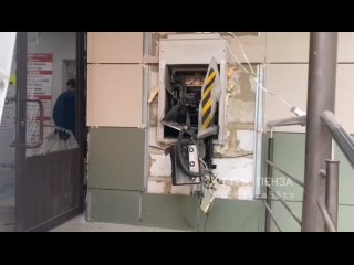 Видео взорванного банкомата в ТЦ “Шуист“