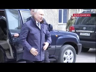 Владимир Путин навестил штаб группы войск Днепр на Херсонском направлении.