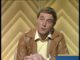 ''Call My Bluff'' S18 E11 (1983) Michael Jayston, Timothy West