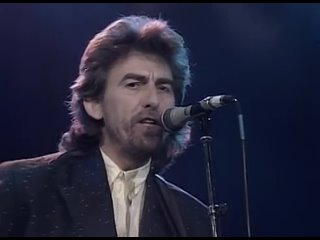 George Harrison  Ringo Starr - While My Guitar Gently Weeps (The Princes Trust Rock Gala 1987)