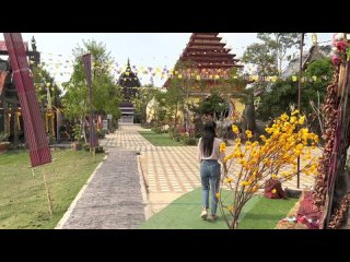 takes a tour of the stone castle  Wat Sa Kamphaeng Yai  More than 1,000 years old🙏EP.3