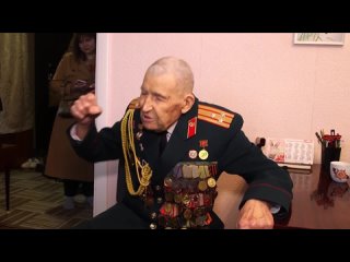 С Днем Победы поздравил ветерана Великой Отечественной войны Николая Андреевича Зинченко